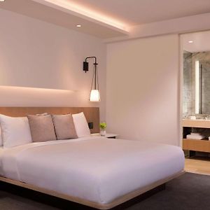 King Studio Suite
